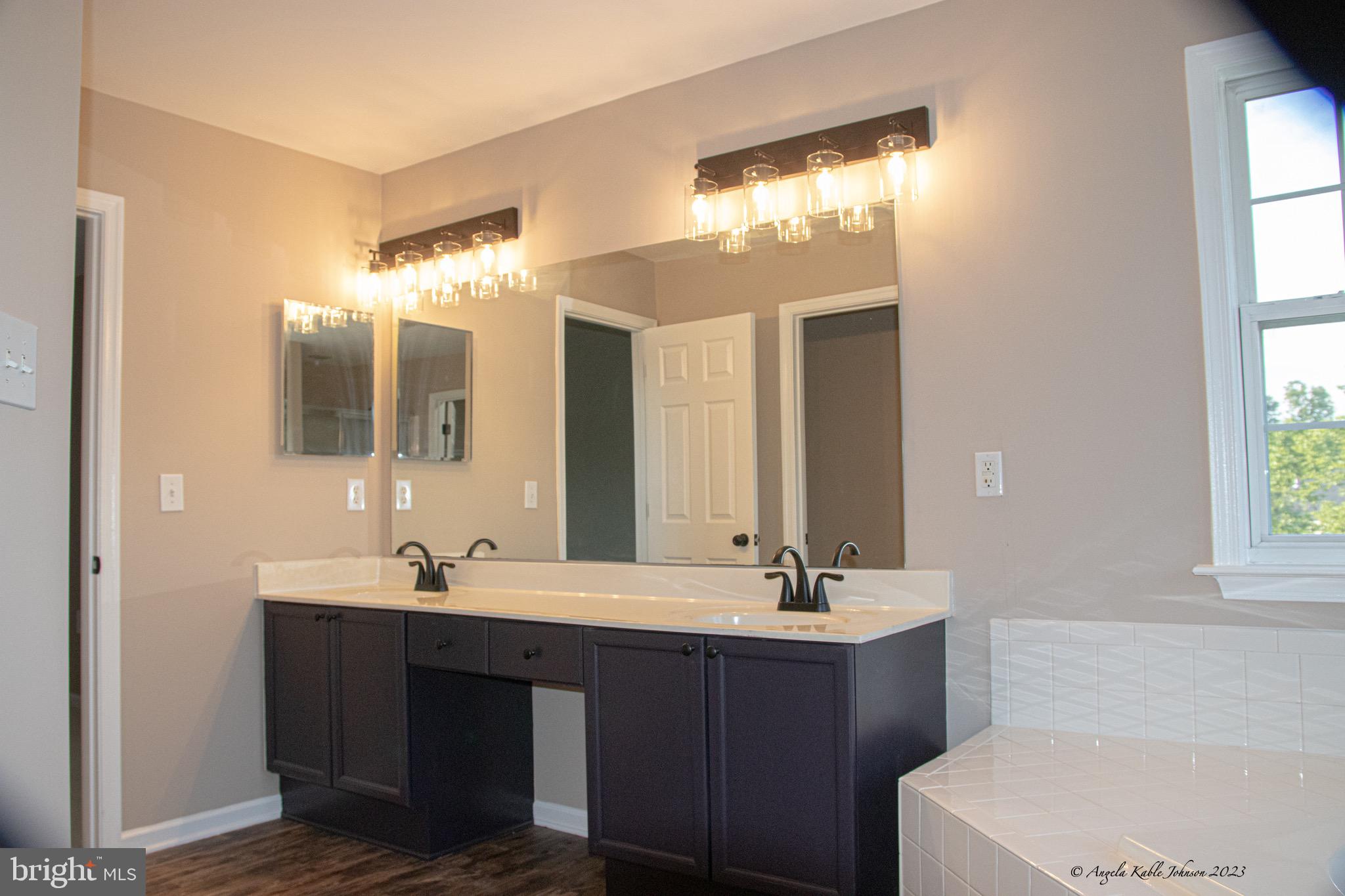 GAP VIEW VILLAGE - Residential