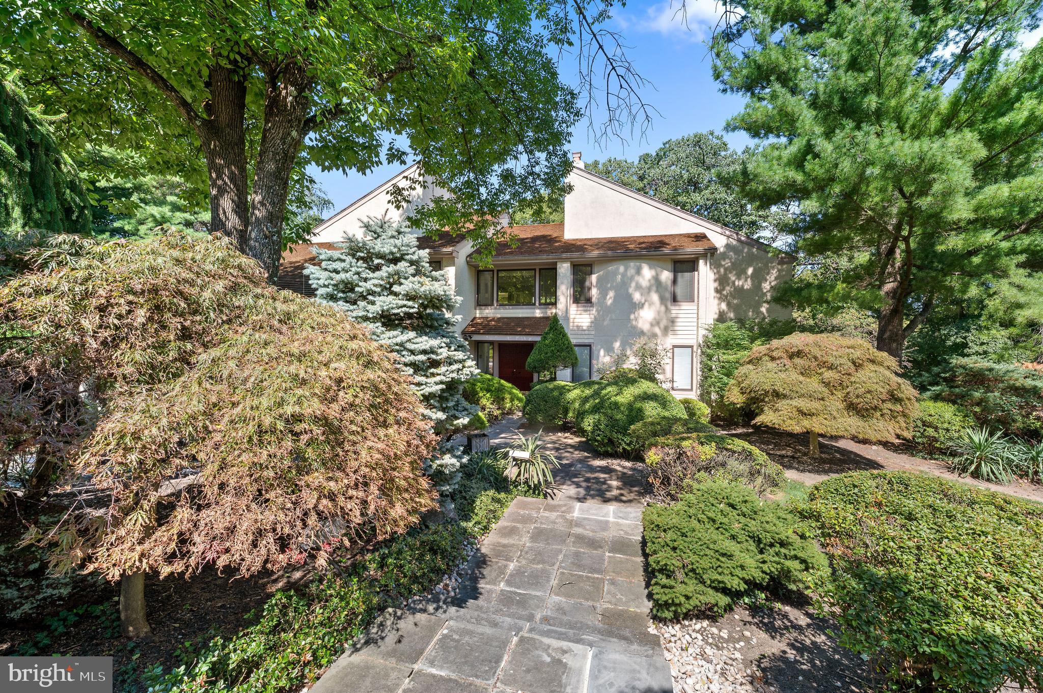 15 WOODGATE LANE