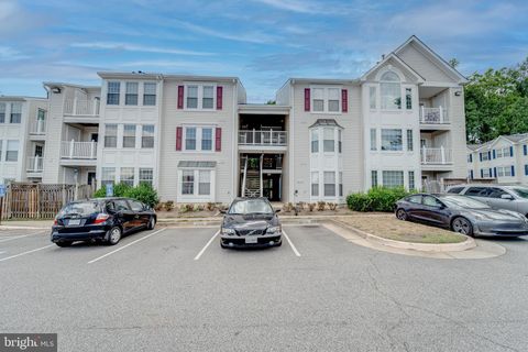 9220 CARDINAL FOREST LANE E E LORTON VA 22079