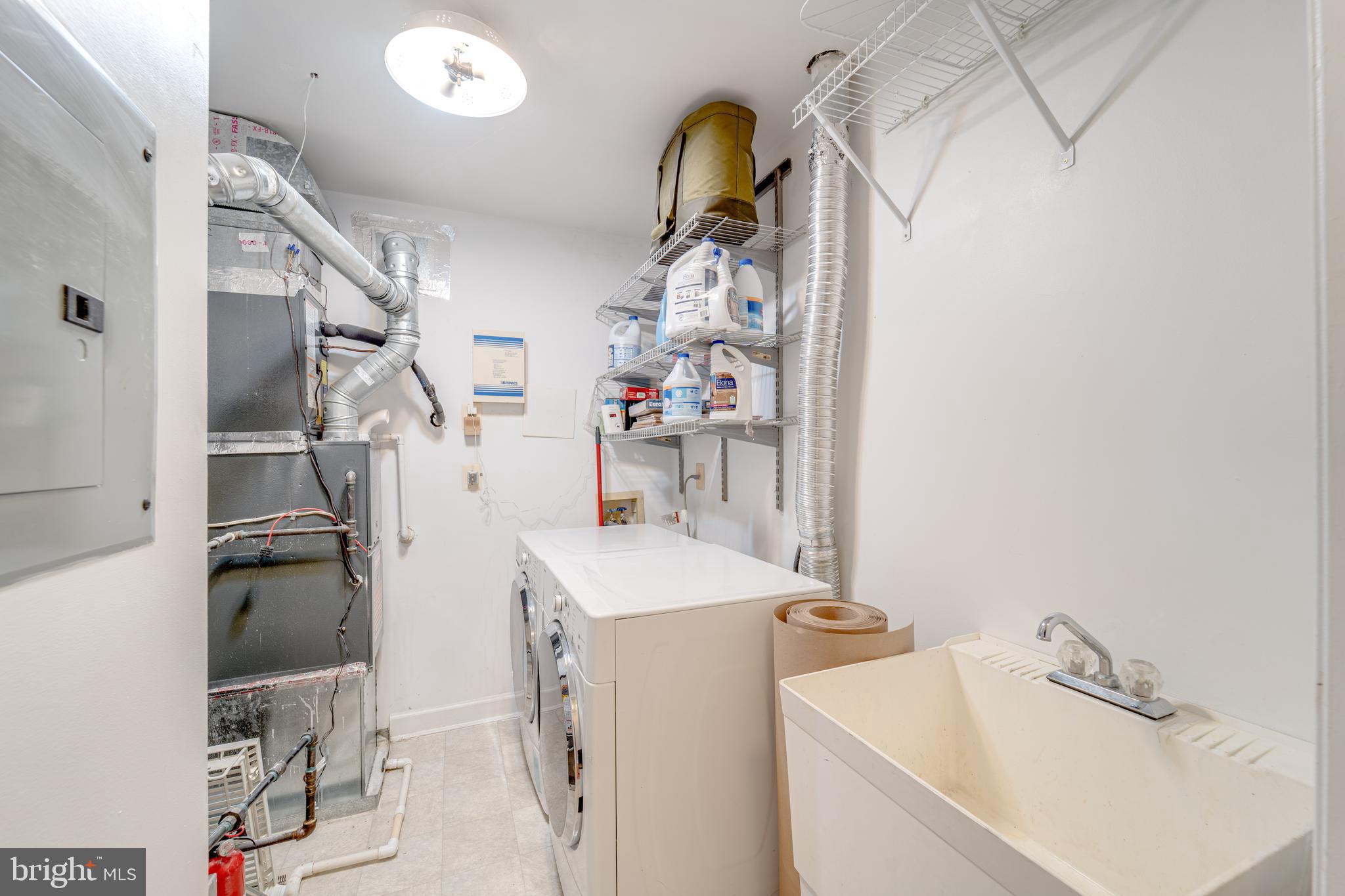 HIGHLAND AT GUNSTON CORNER - Residential