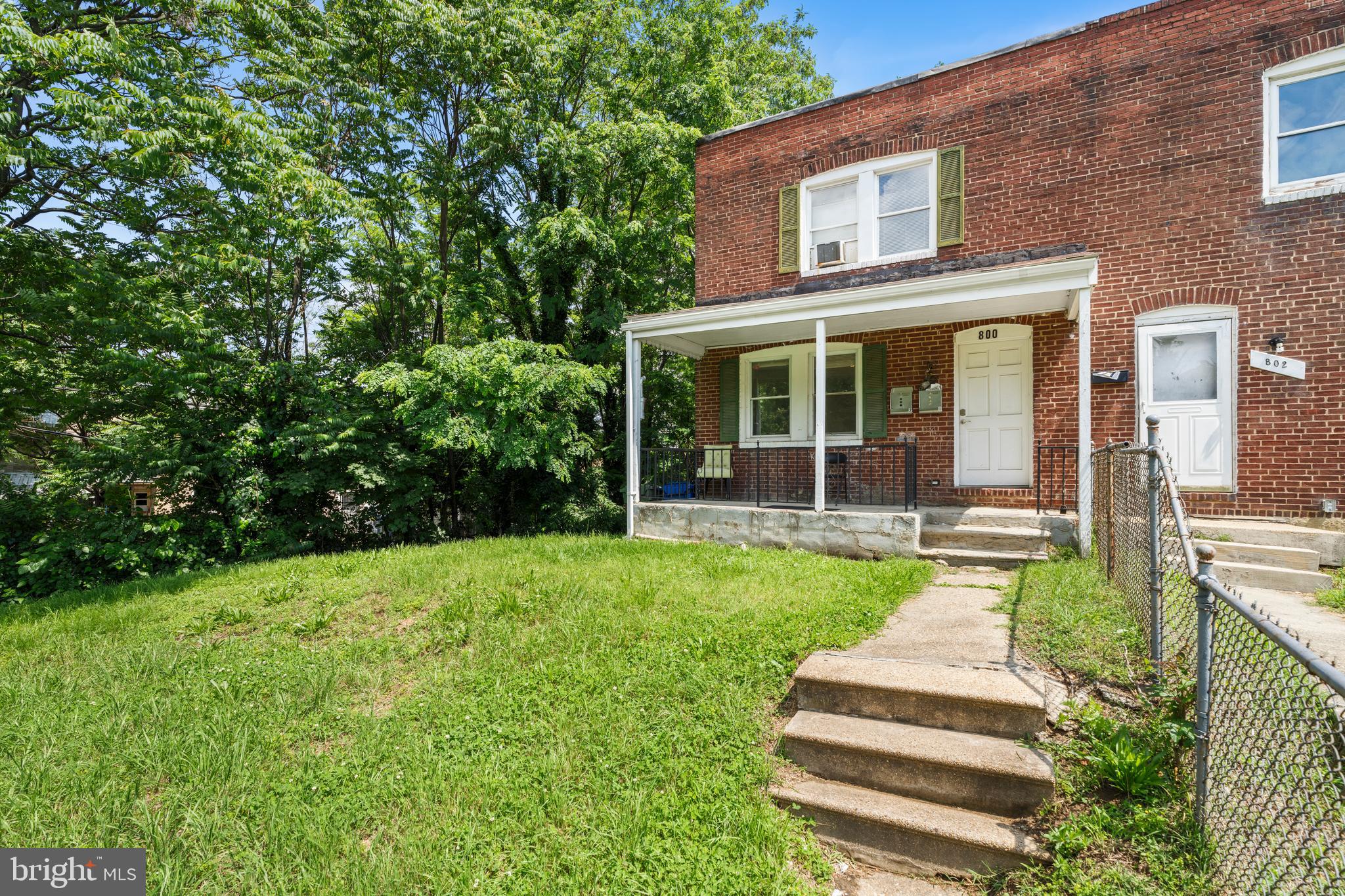 800 E JEFFREY STREET
