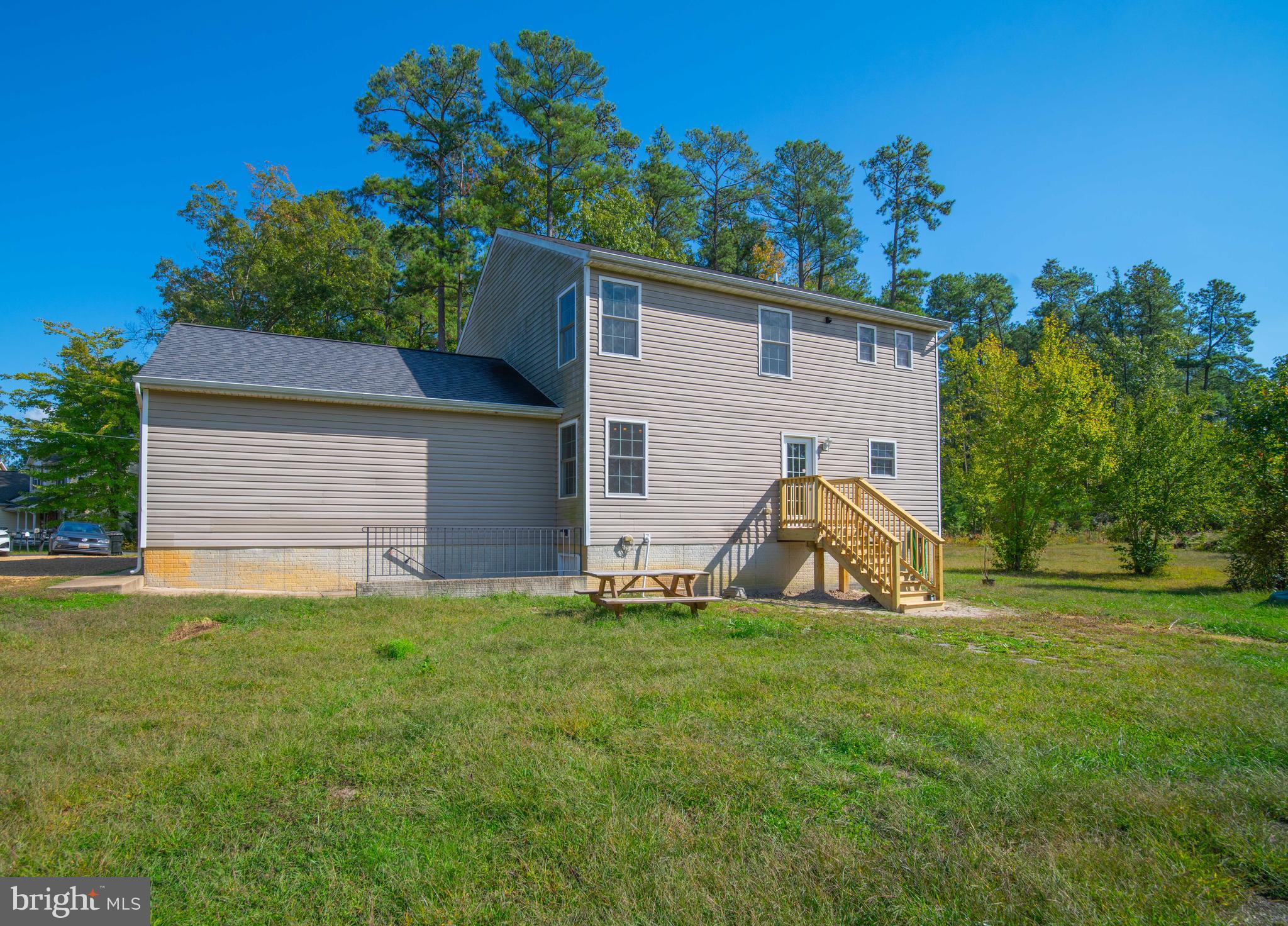 THE WOODS AT BAYSIDE - Residential