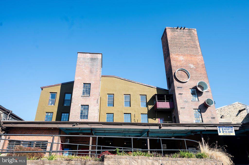 EAST FALLS - Residential