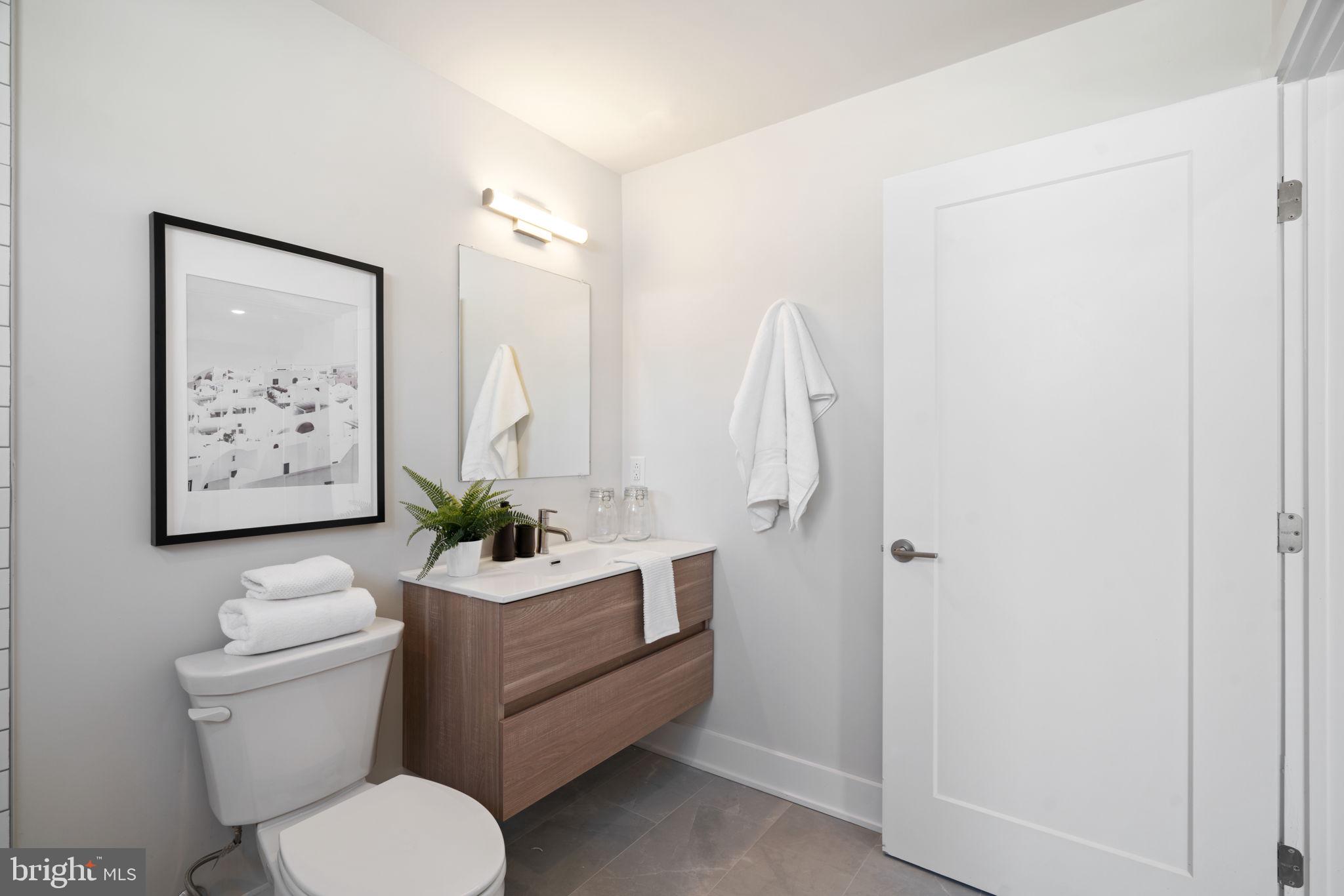 EAST FALLS - Residential