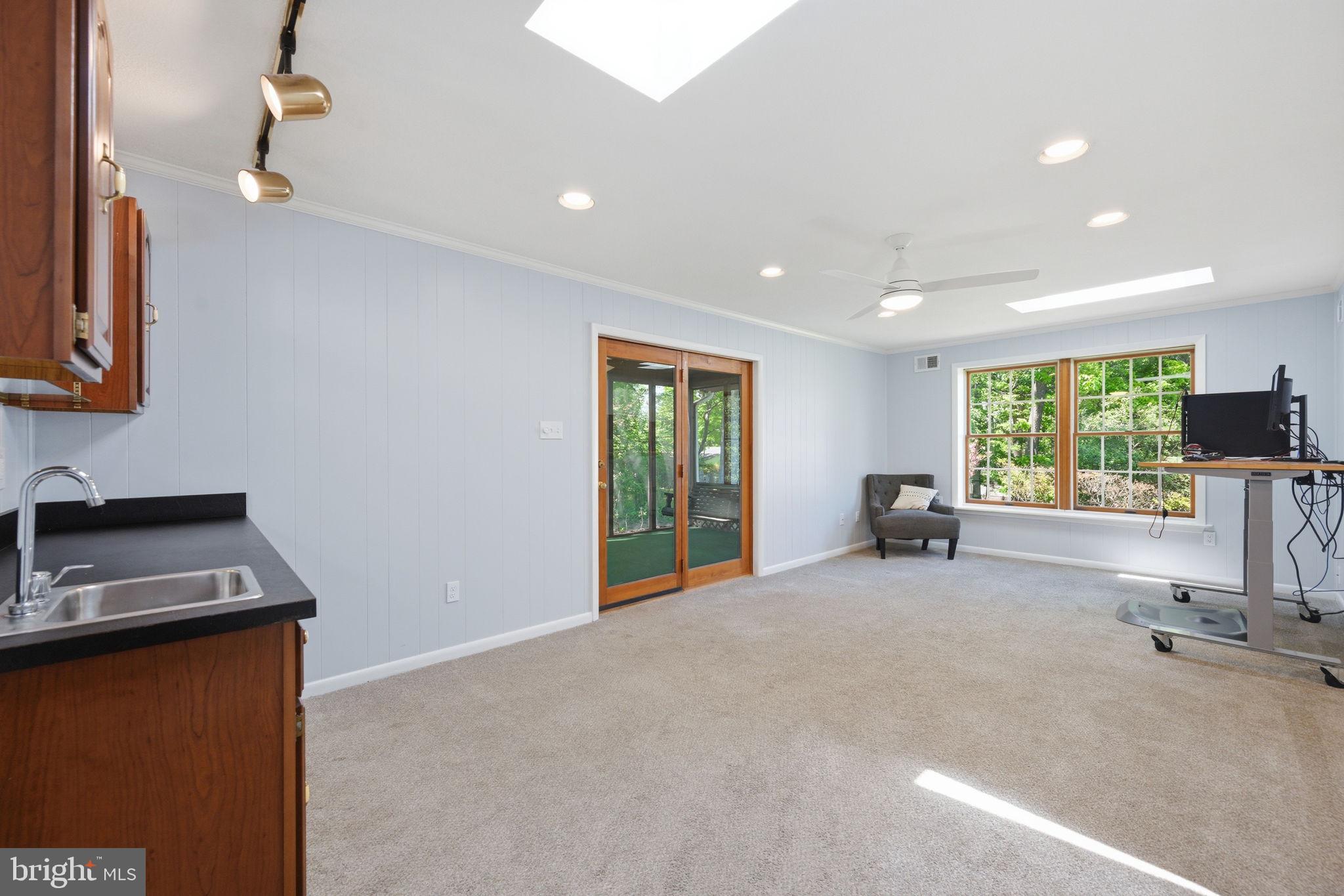 COLESVILLE OUTSIDE - Residential