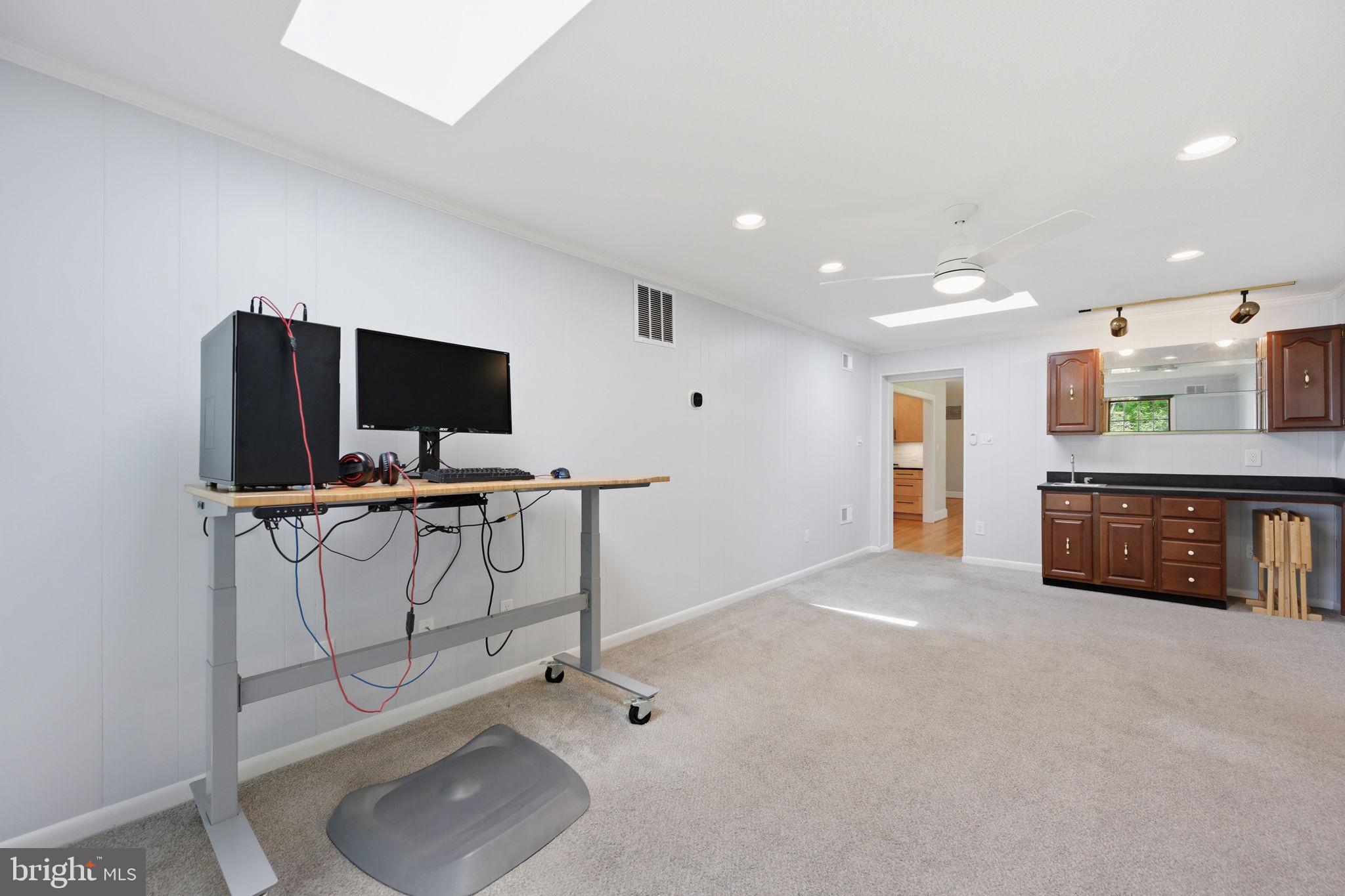 COLESVILLE OUTSIDE - Residential
