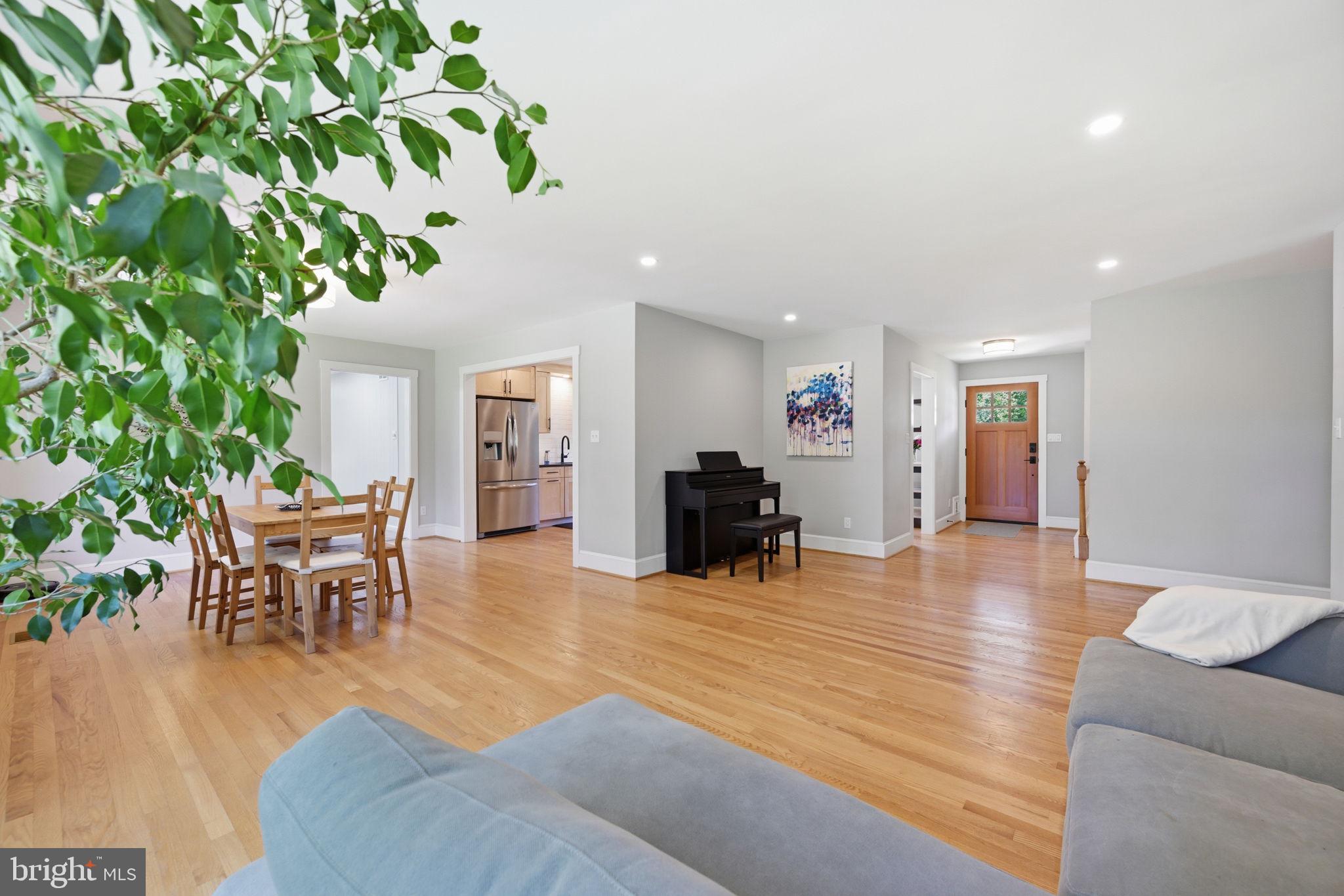 COLESVILLE OUTSIDE - Residential