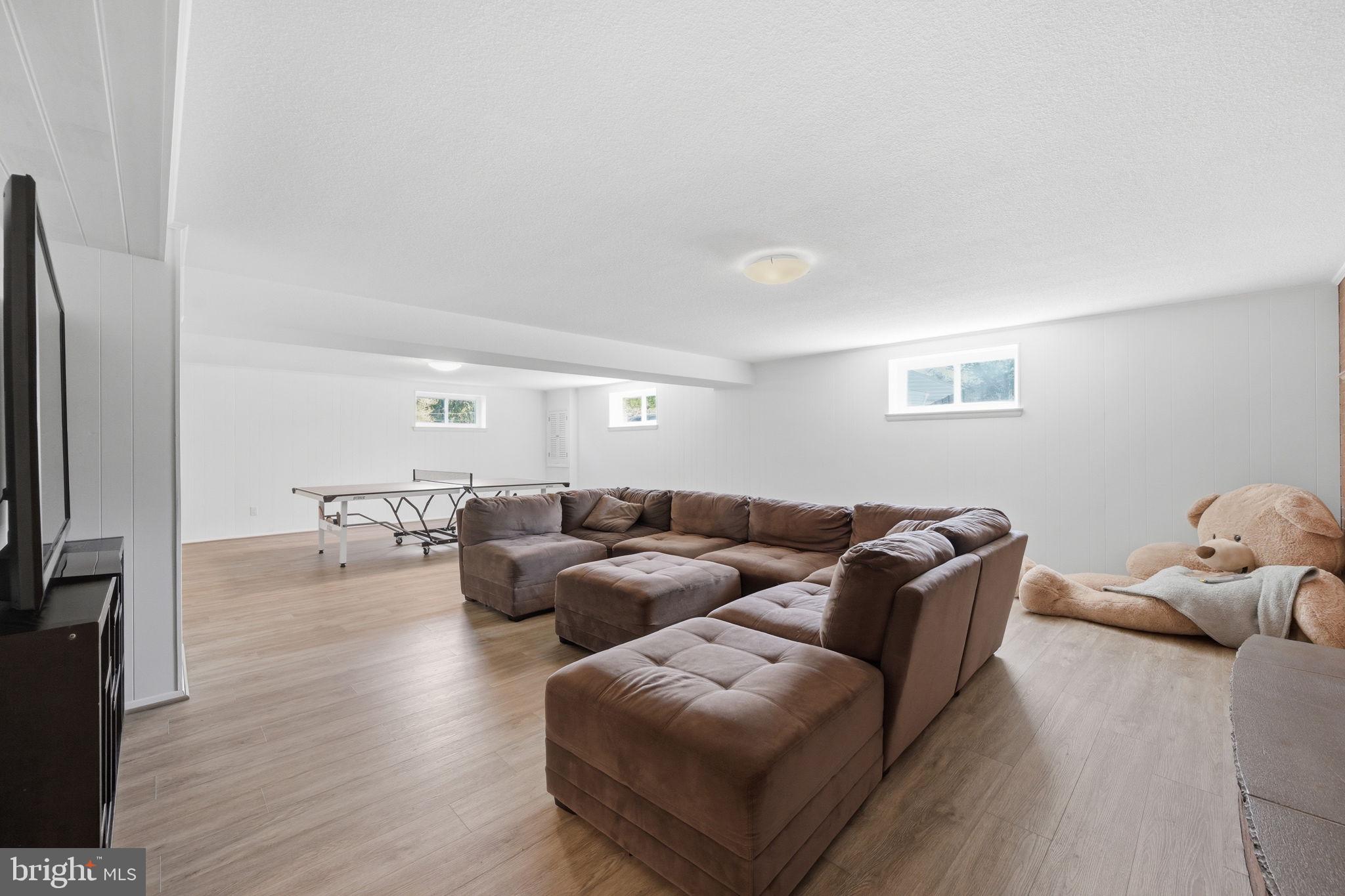 COLESVILLE OUTSIDE - Residential