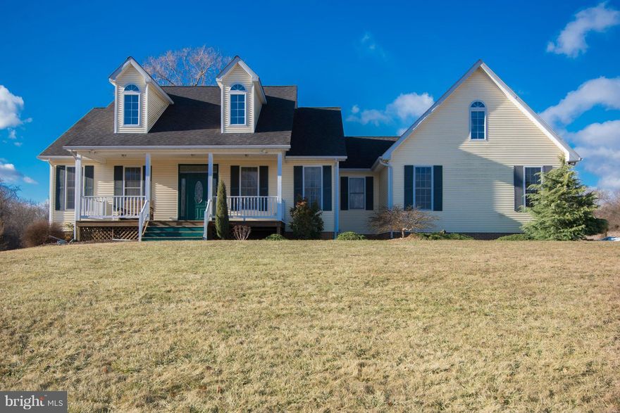 Just outside historic Sheherdstown, this well maintained Cape Cod is close to the Potomac River and is situated on 3 acres! Features incl. kitchen w/custom hickory cabinets, large double wall ovens, + a 5 burner gas stove for the chef of the house! Formal dining. Master BR has vaulted ceiling, a 2 person whirlpool tub, sep. shower, and w/in closet. 2 add't BRs and a full bath, bonus room, garage!