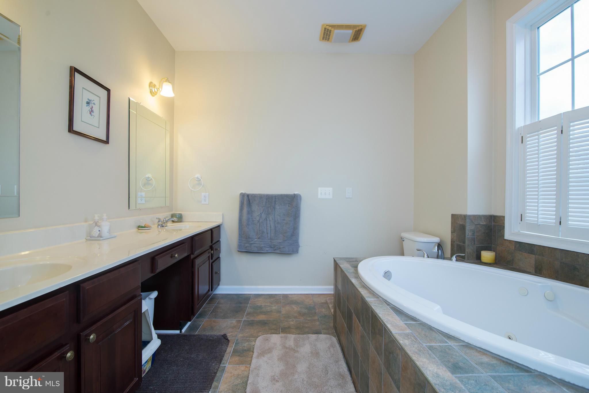 OAKLEIGH - Residential