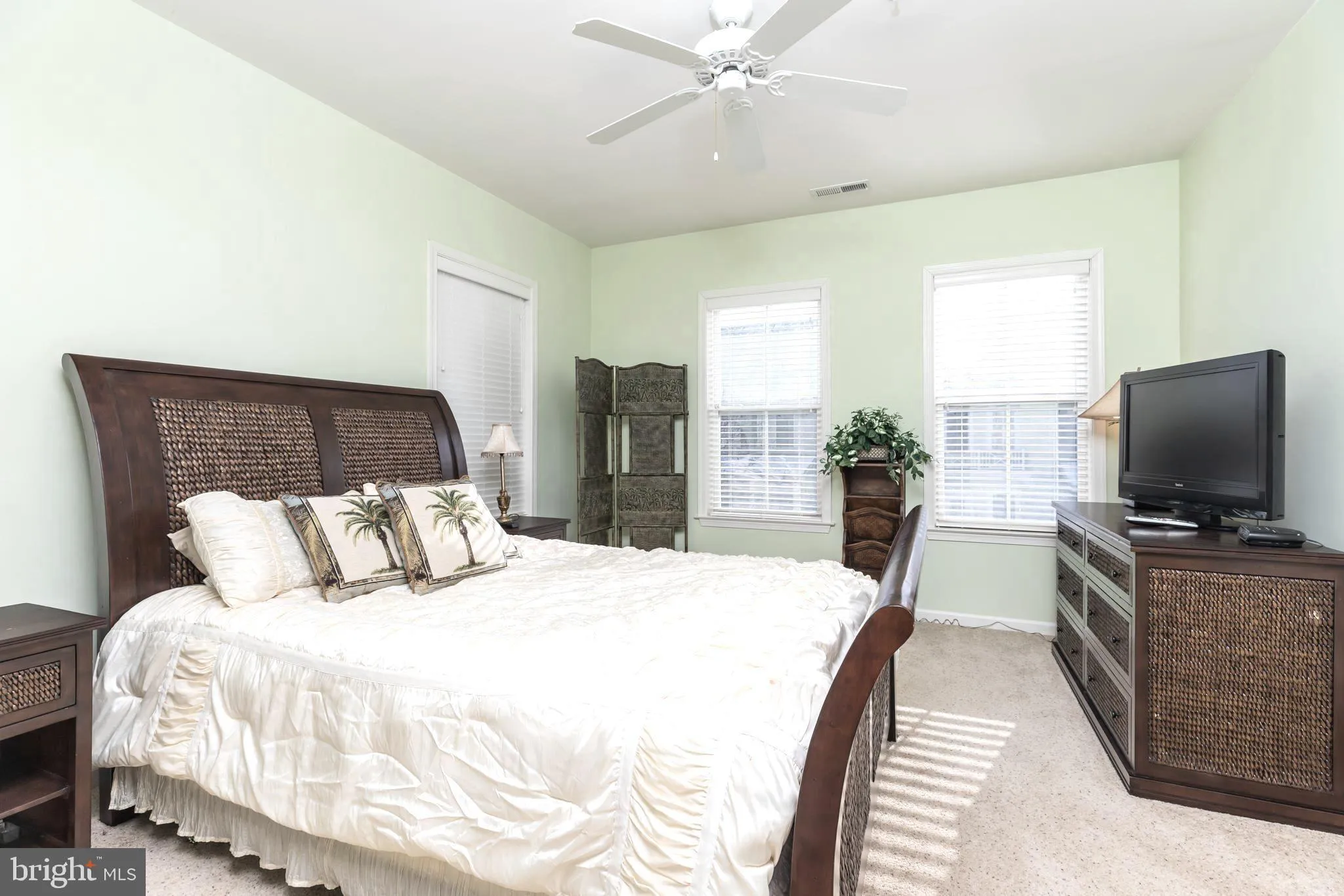 Ocean City, Maryland 21842, United States, 4 Bedrooms Bedrooms, ,5 BathroomsBathrooms,Residential,Contingent,16379