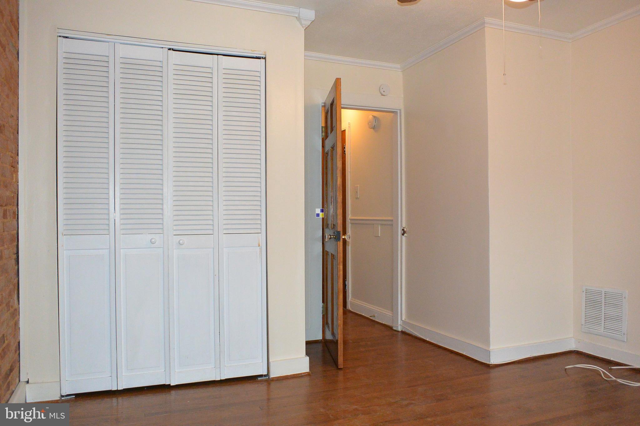 RIVERSIDE - Residential Lease