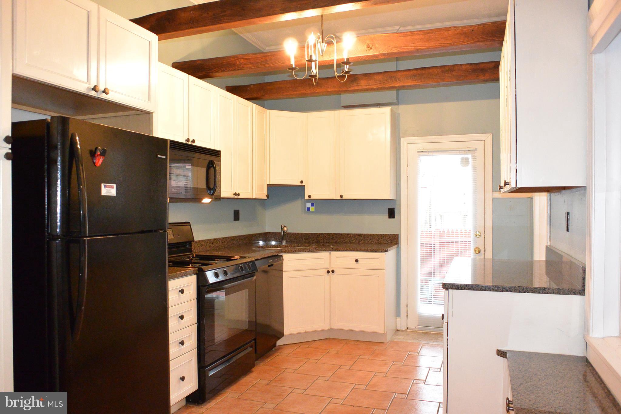 RIVERSIDE - Residential Lease