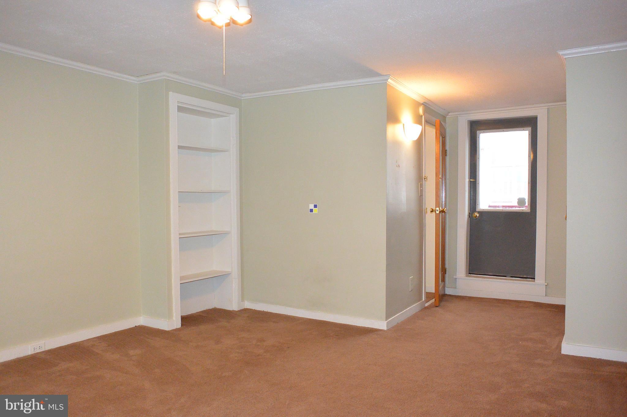 RIVERSIDE - Residential Lease