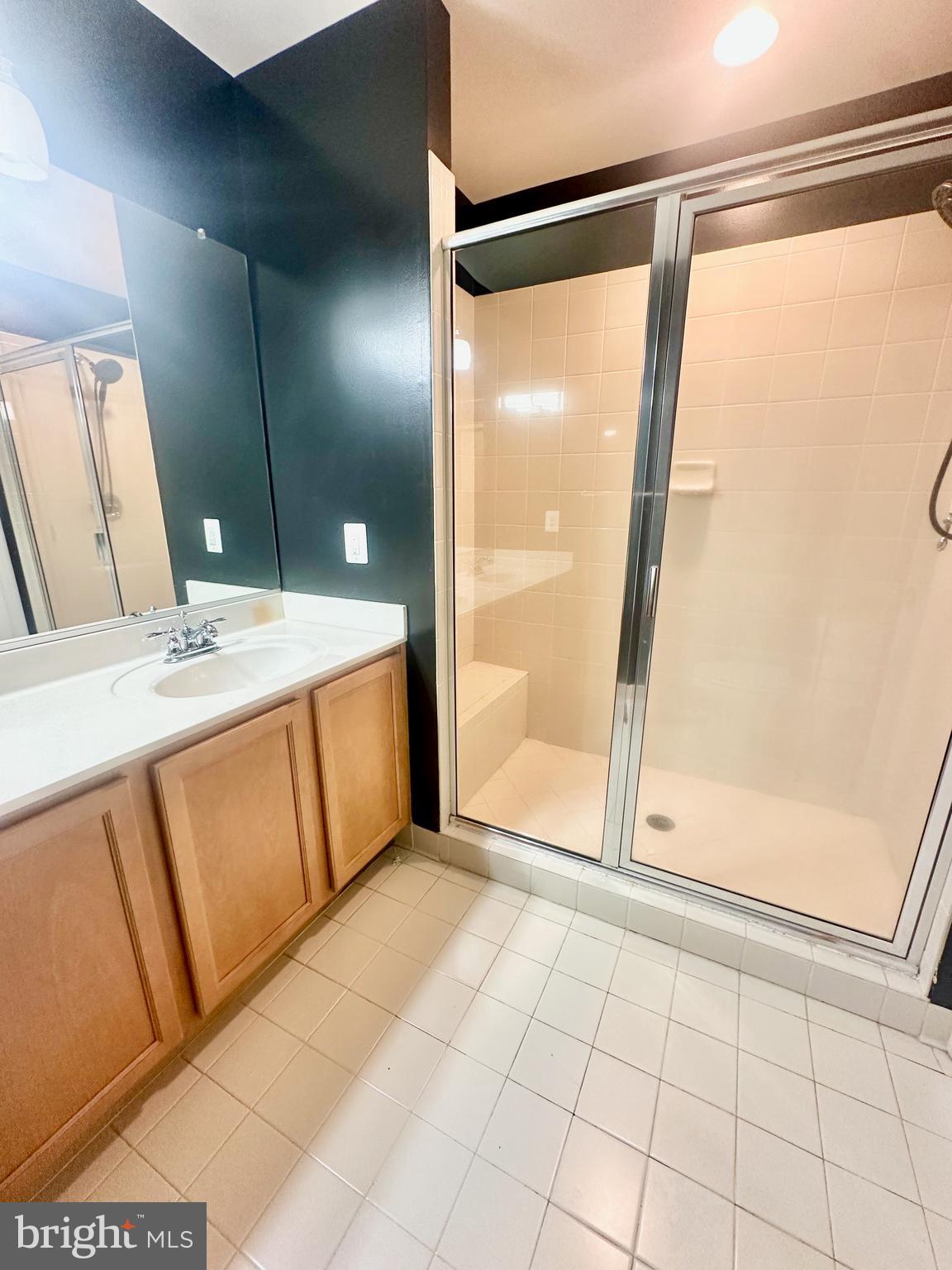 THE VILLAGES OF STEEPLECHASE - Residential Lease