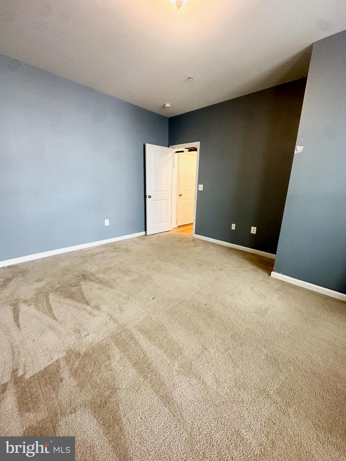 THE VILLAGES OF STEEPLECHASE - Residential Lease