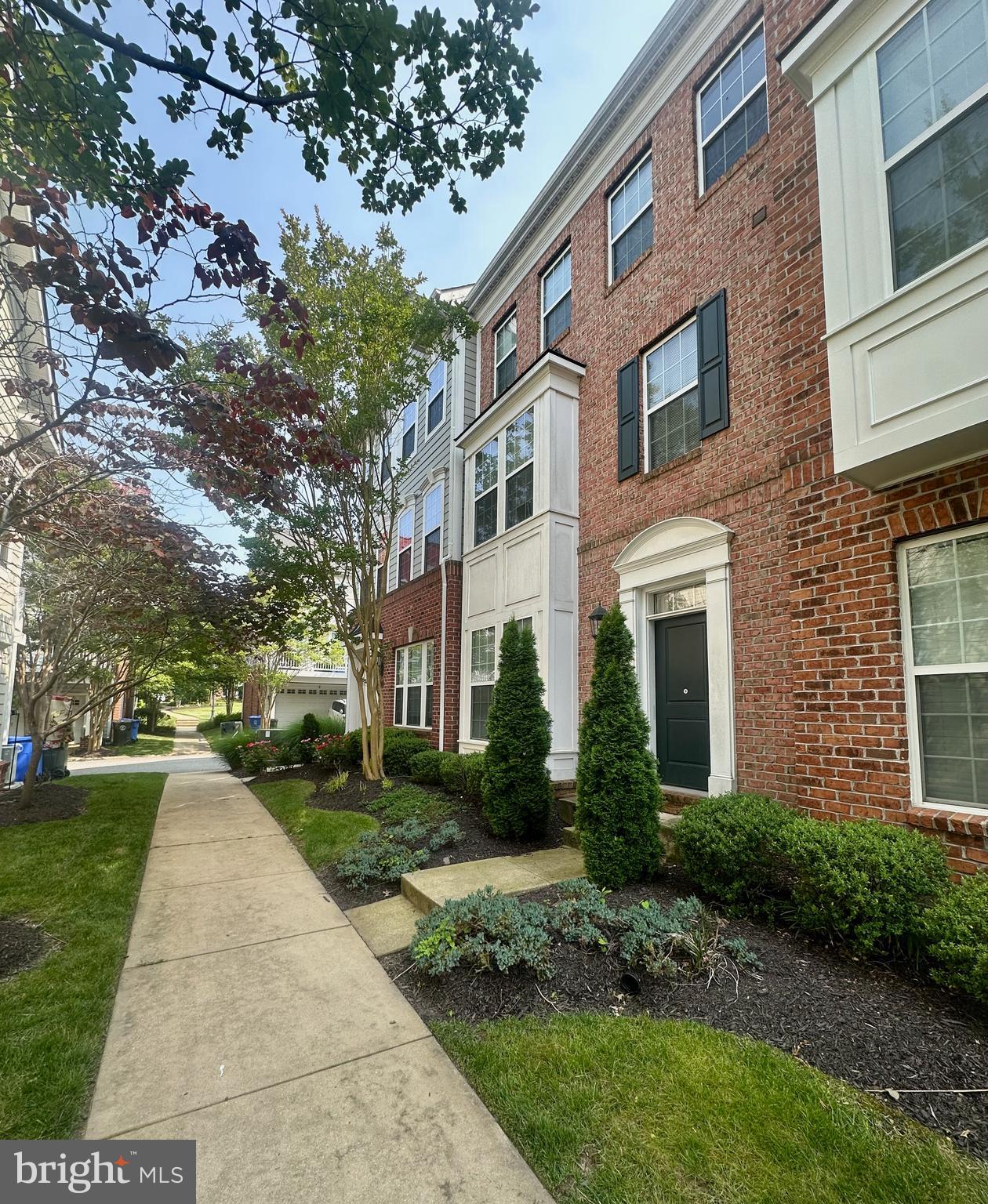 THE VILLAGES OF STEEPLECHASE - Residential Lease