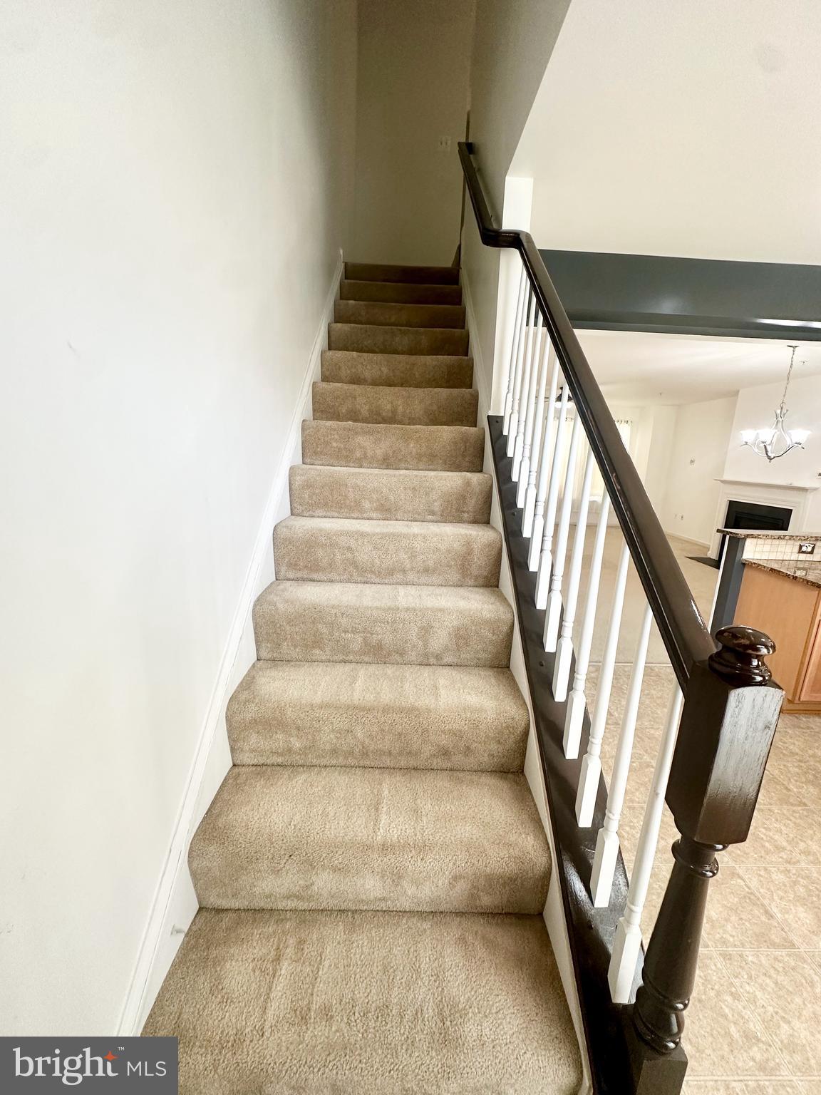 THE VILLAGES OF STEEPLECHASE - Residential Lease