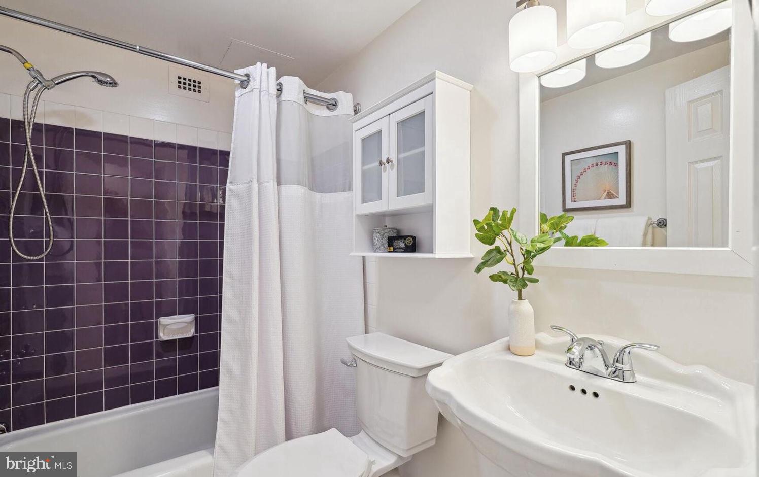 BARCROFT HILLS - Residential Lease