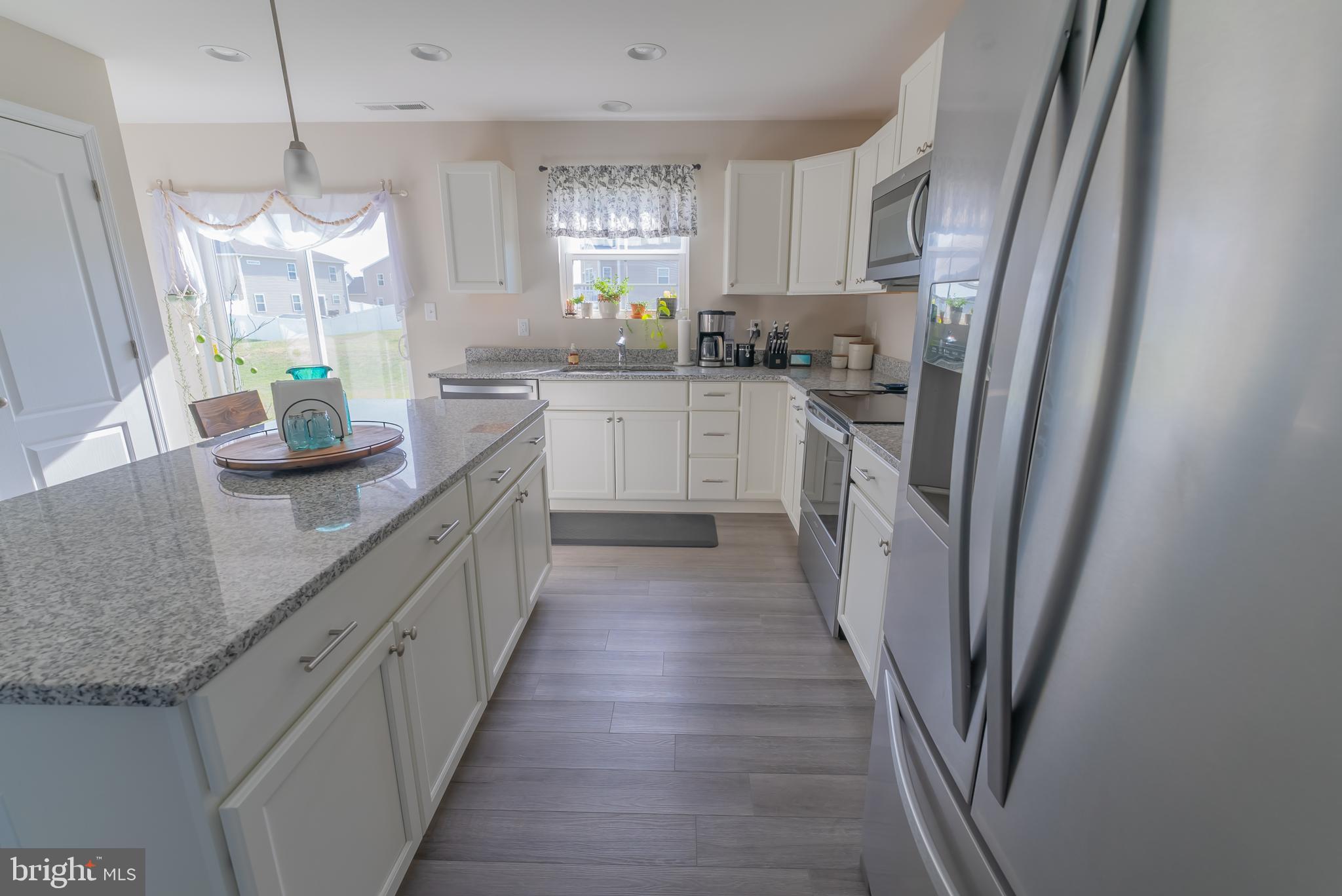 MORNING DOVE ESTATES - Residential