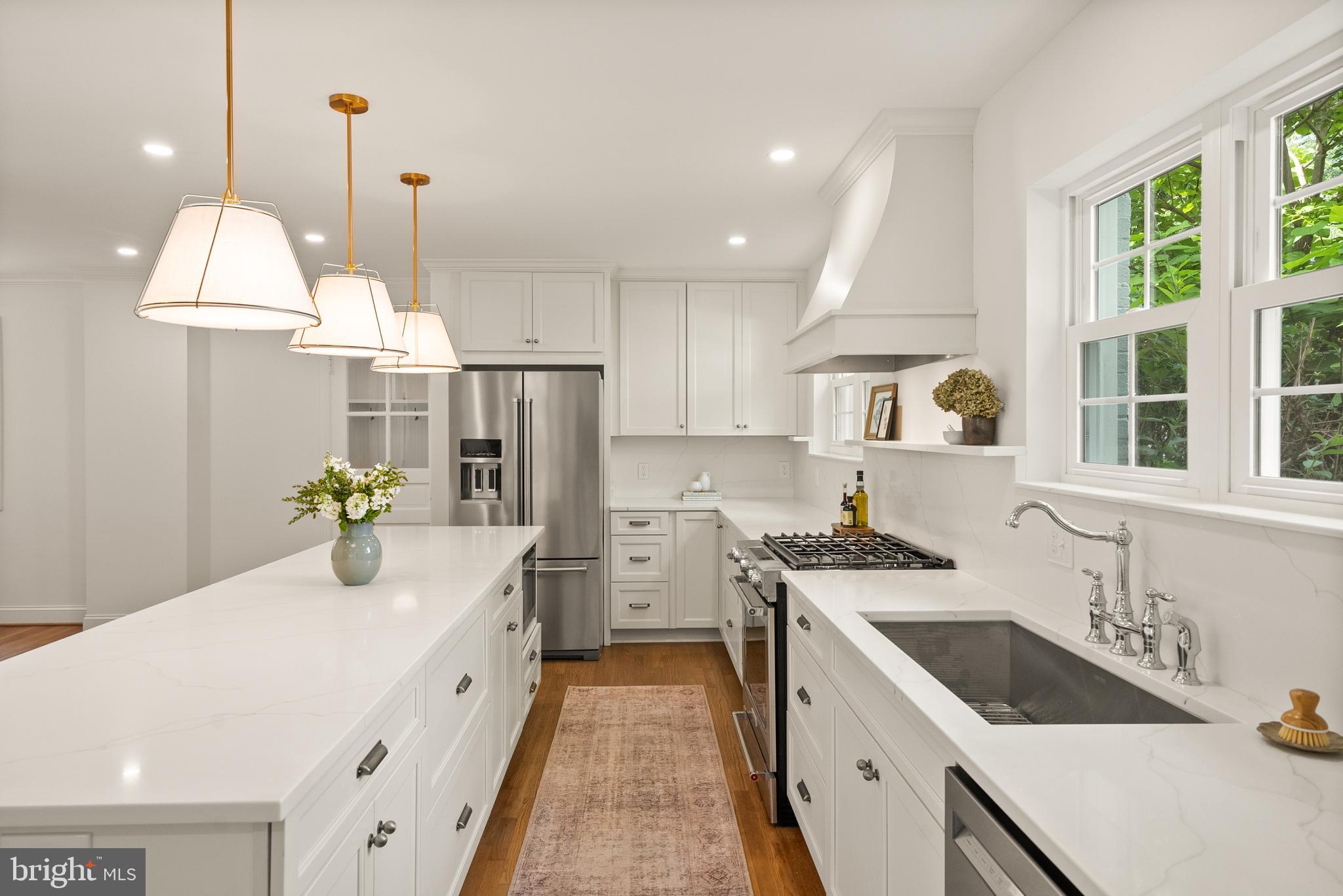 OVER LEE KNOLLS - Residential