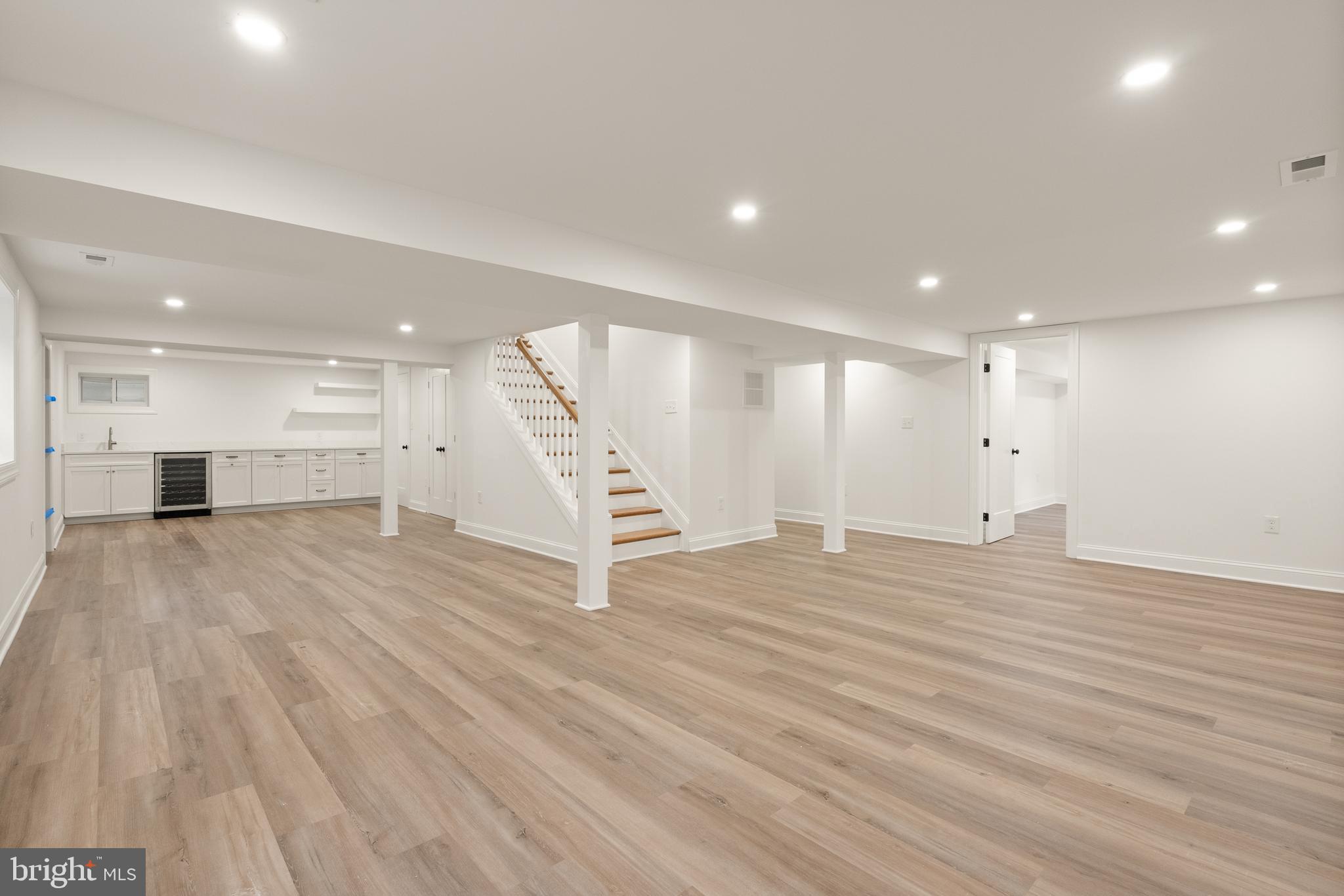 OVER LEE KNOLLS - Residential