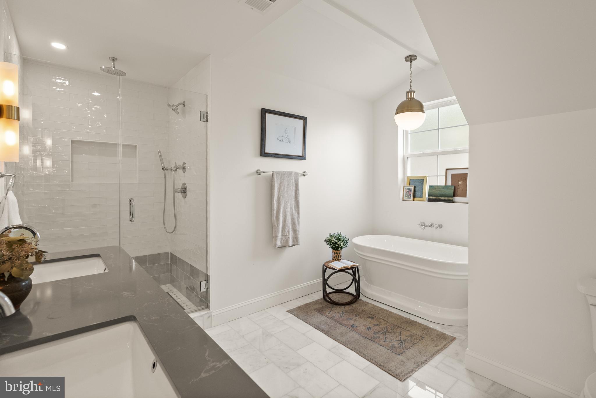 OVER LEE KNOLLS - Residential