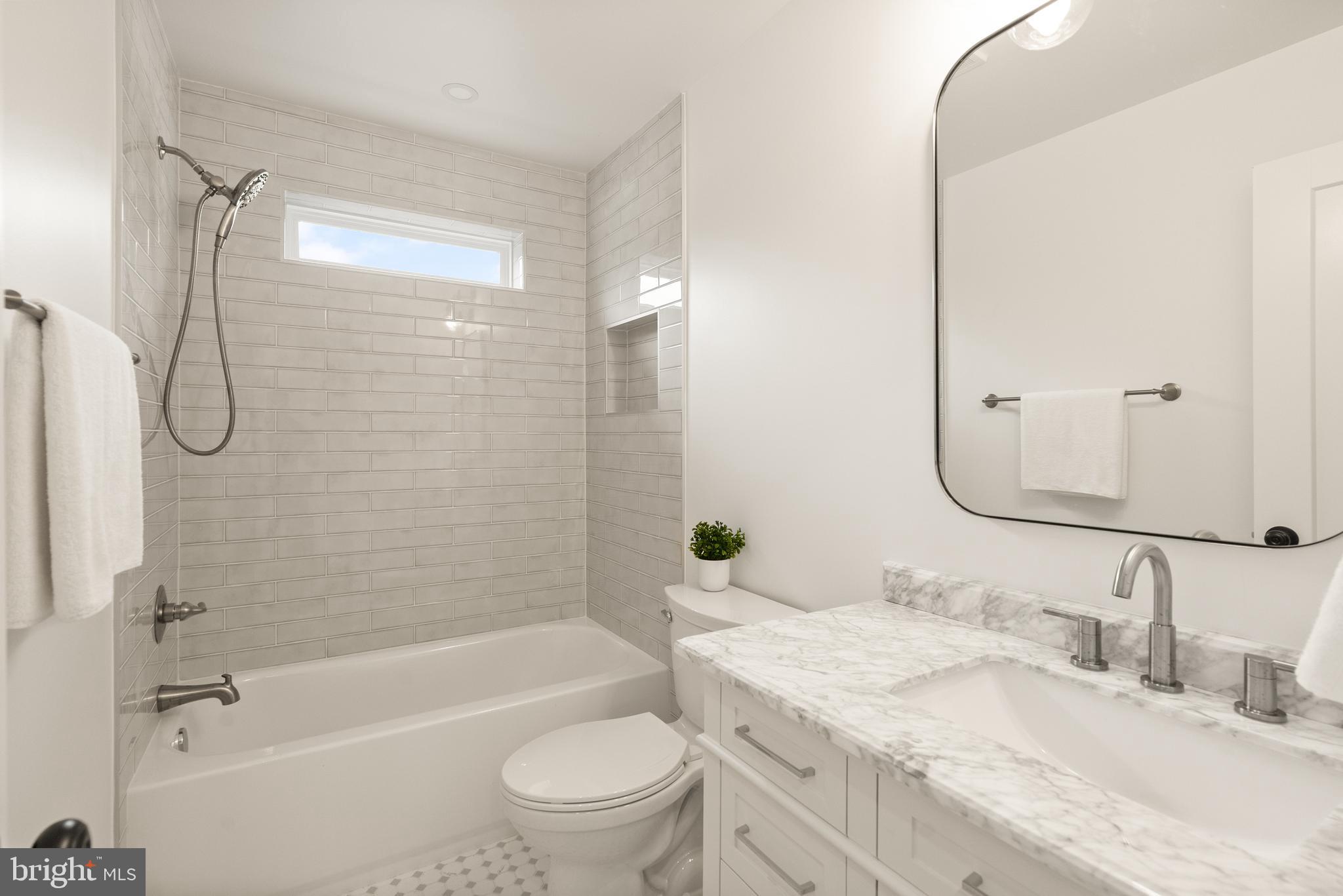 OVER LEE KNOLLS - Residential