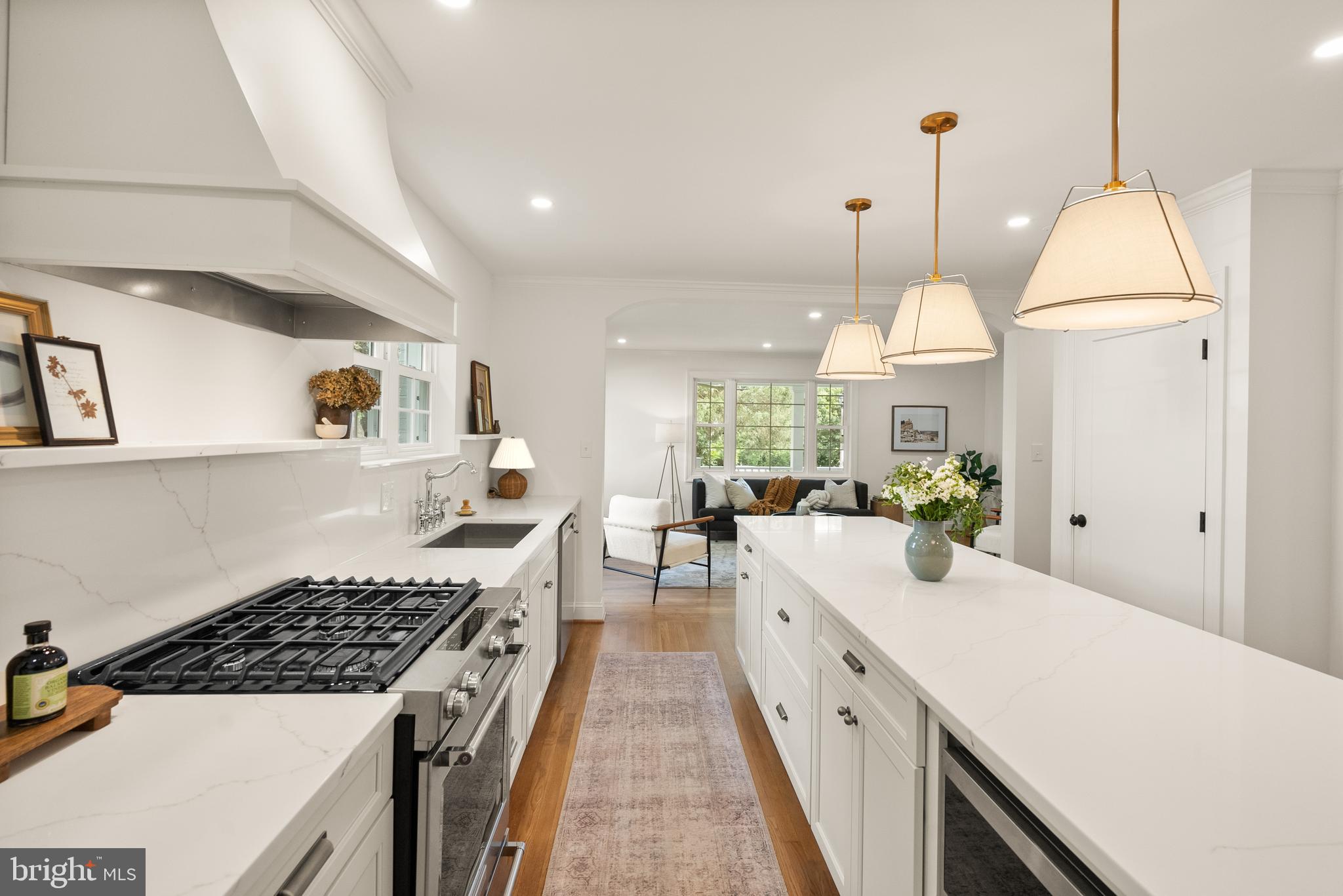 OVER LEE KNOLLS - Residential