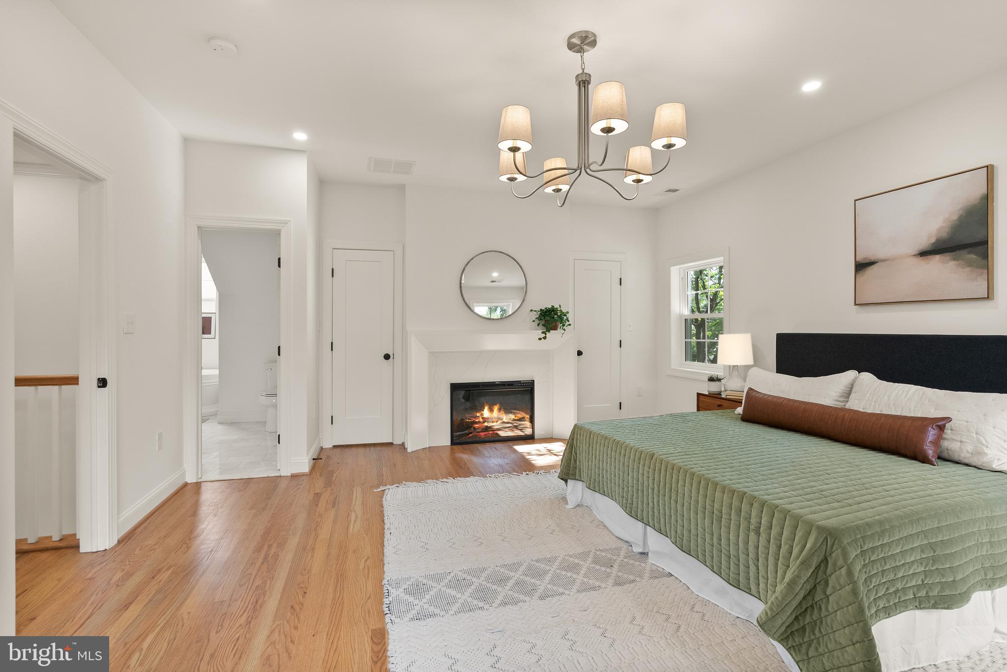 OVER LEE KNOLLS - Residential