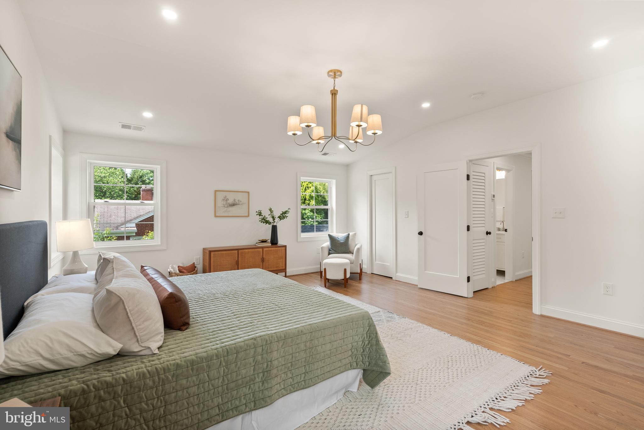 OVER LEE KNOLLS - Residential