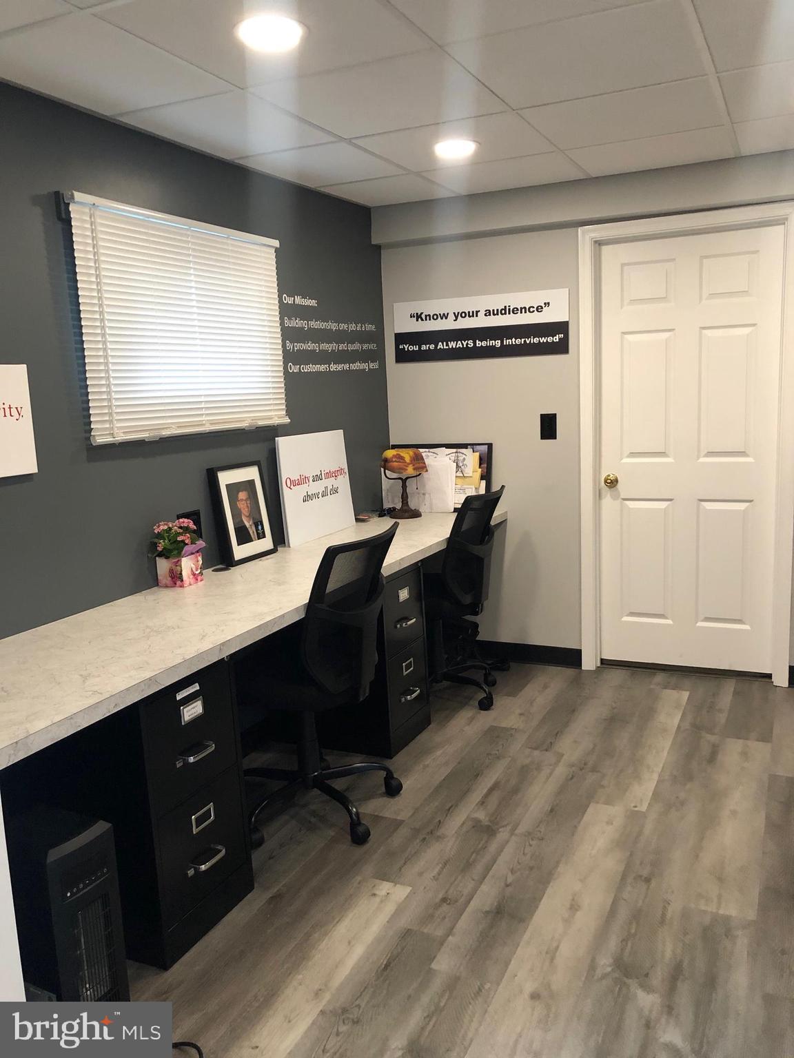 RUTHERFORD - Commercial Sale