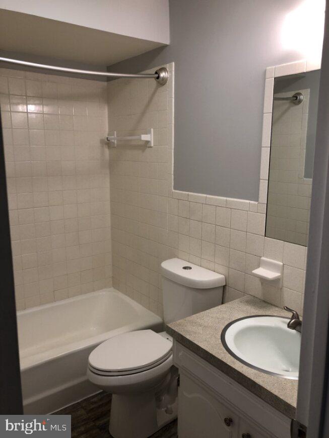 RUTHERFORD - Commercial Sale