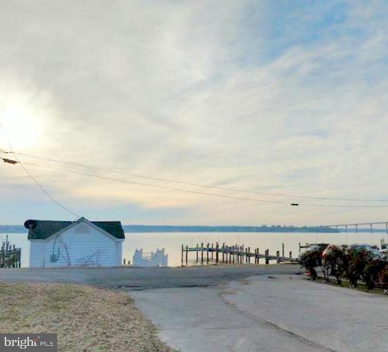 SOLOMONS ISLAND - Residential