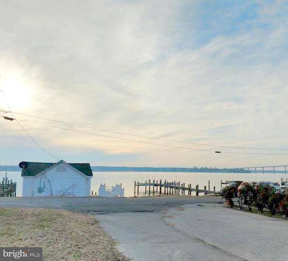 SOLOMONS ISLAND - Residential