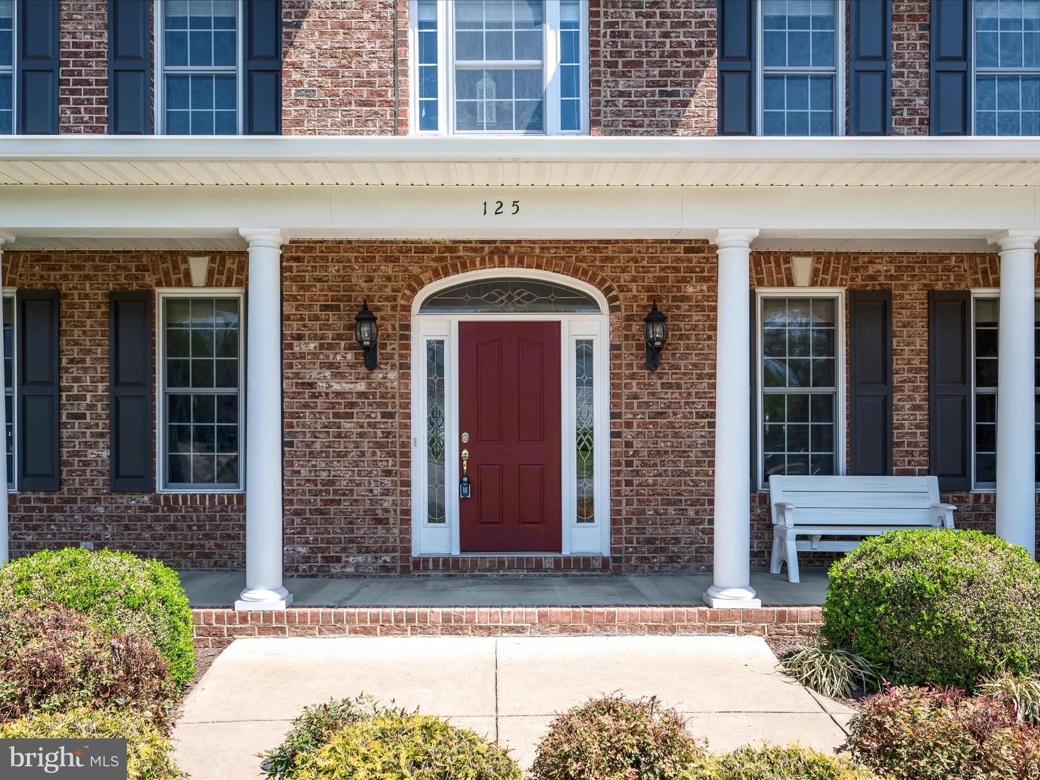 RAVEN POINTE - Residential