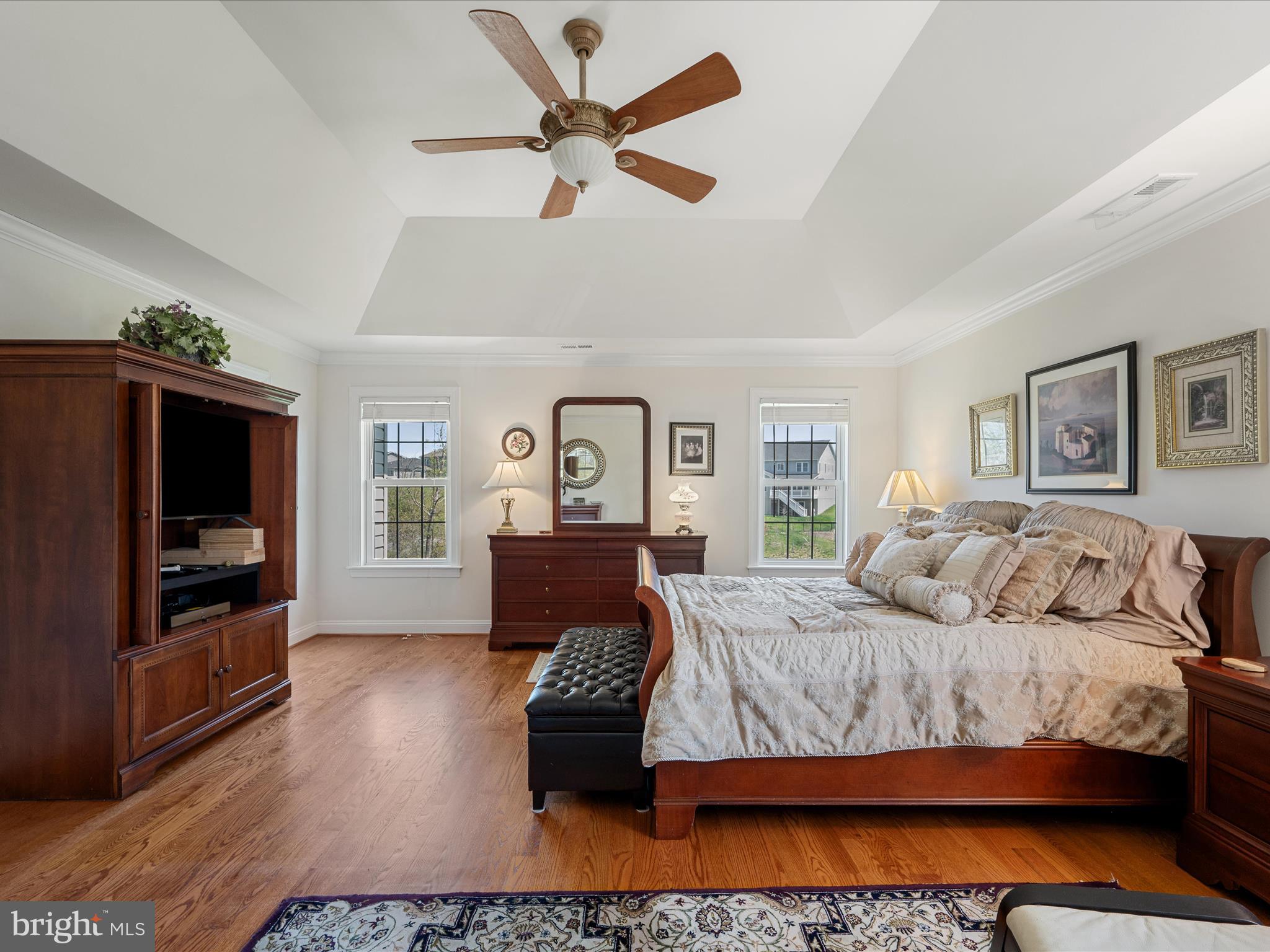 RAVEN POINTE - Residential