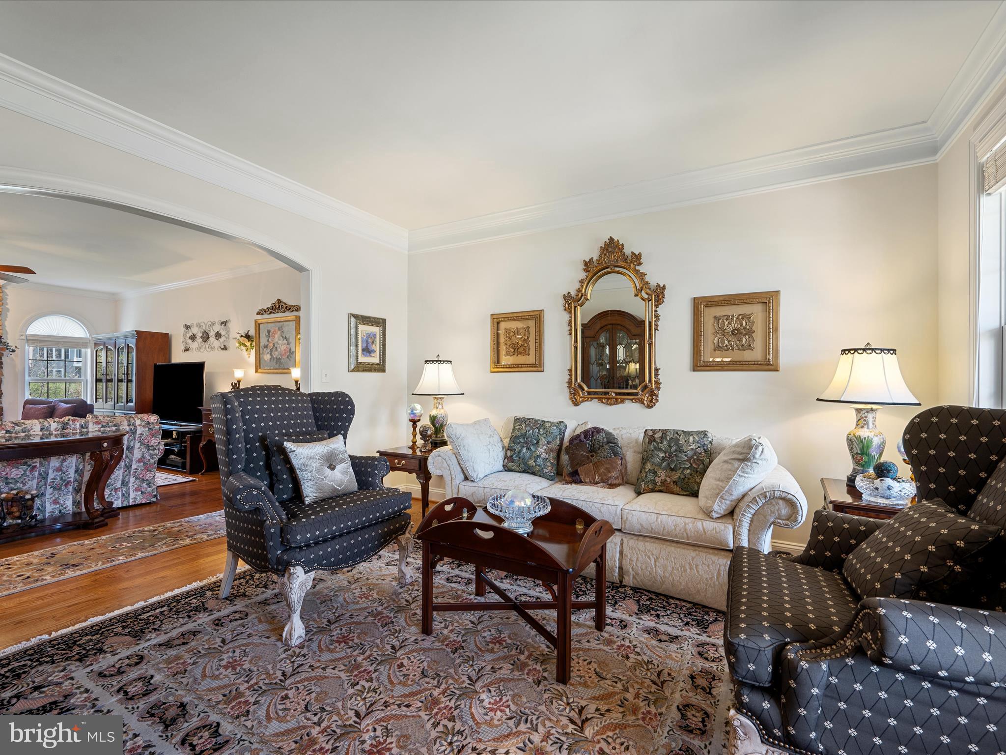 RAVEN POINTE - Residential