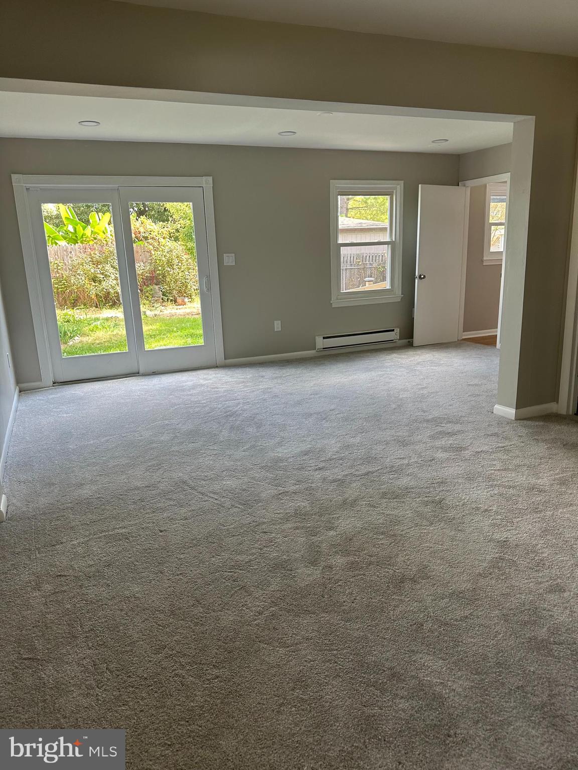 OAKRIDGE / COUNTRY RIDGE - Residential