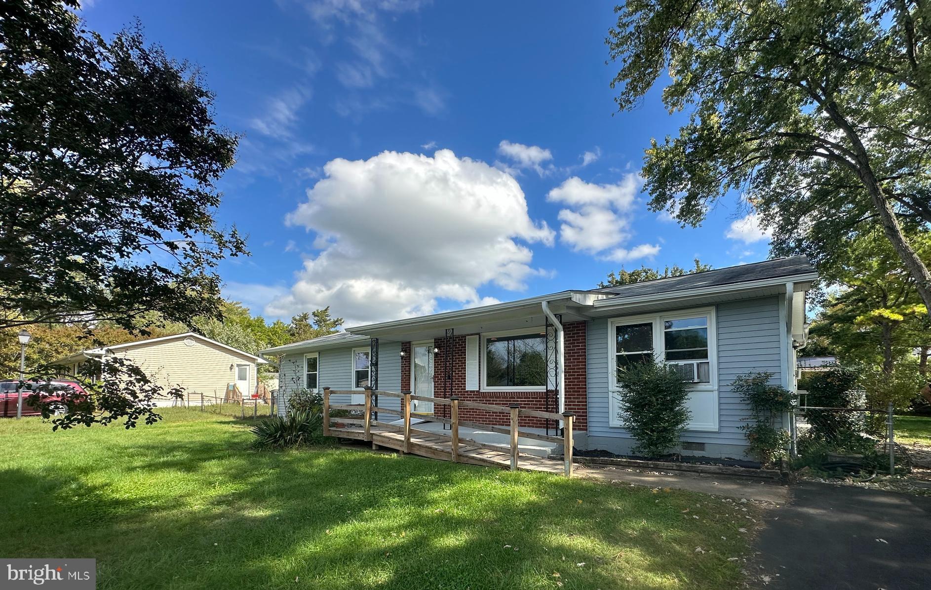 OAKRIDGE / COUNTRY RIDGE - Residential
