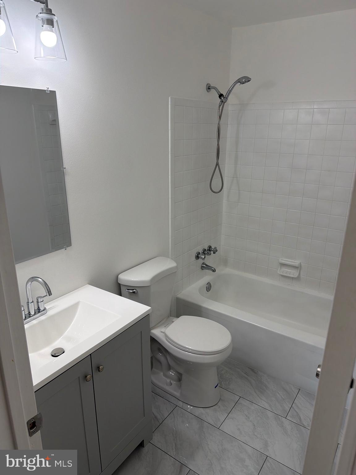 OAKRIDGE / COUNTRY RIDGE - Residential