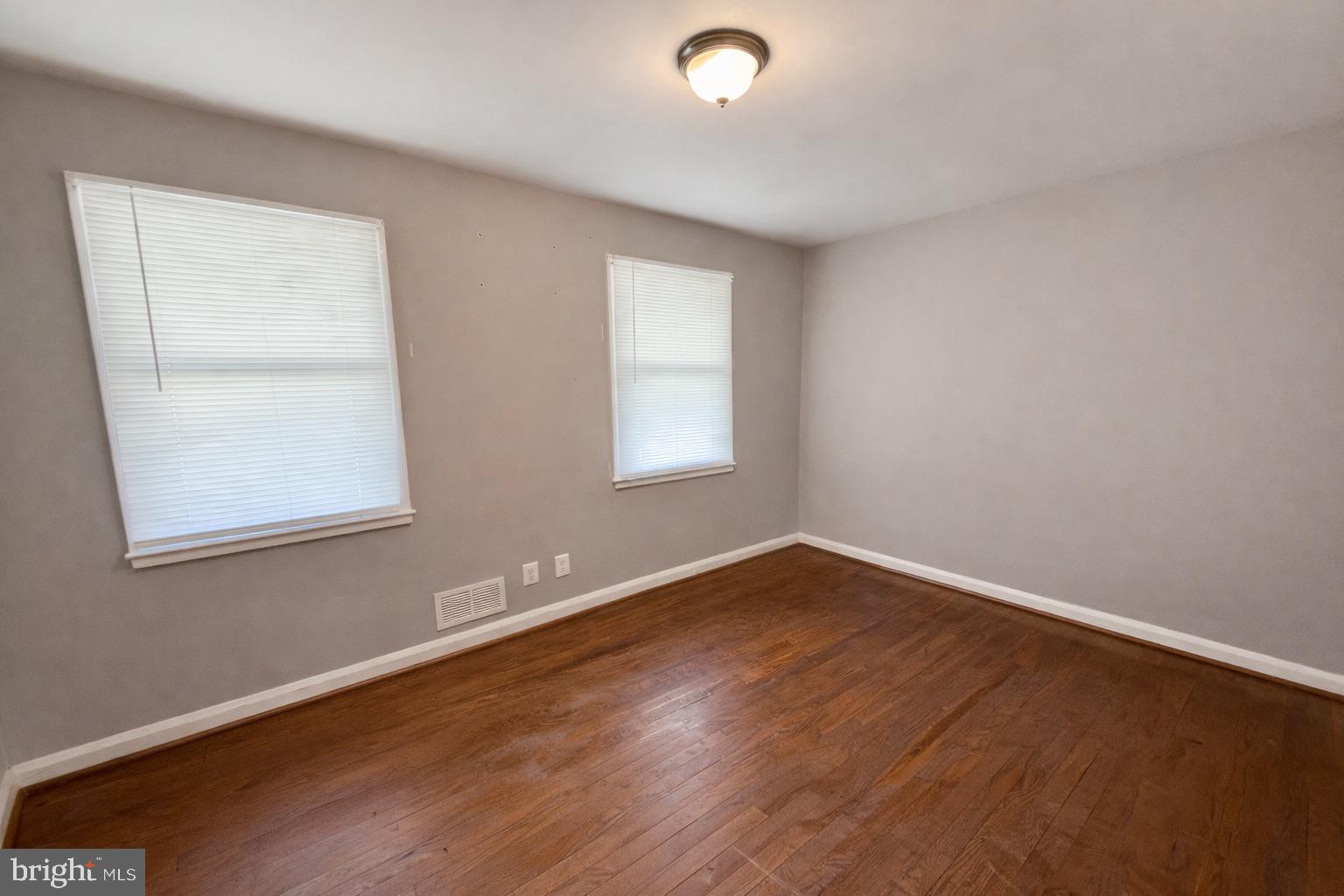 DUNDALK VILLAGE - Residential