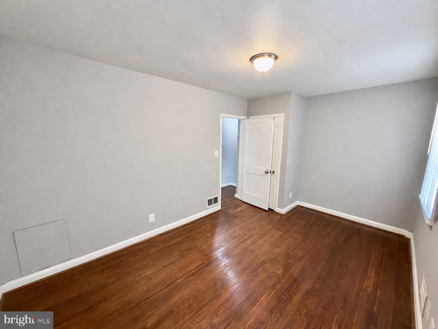 DUNDALK VILLAGE - Residential