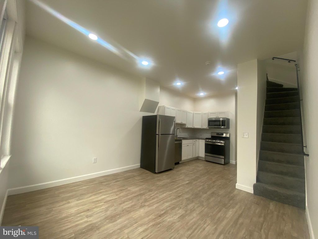 Photo of 4 Hoffman Terrace, LANCASTER, PA 17603 (MLS # PALA2077852)