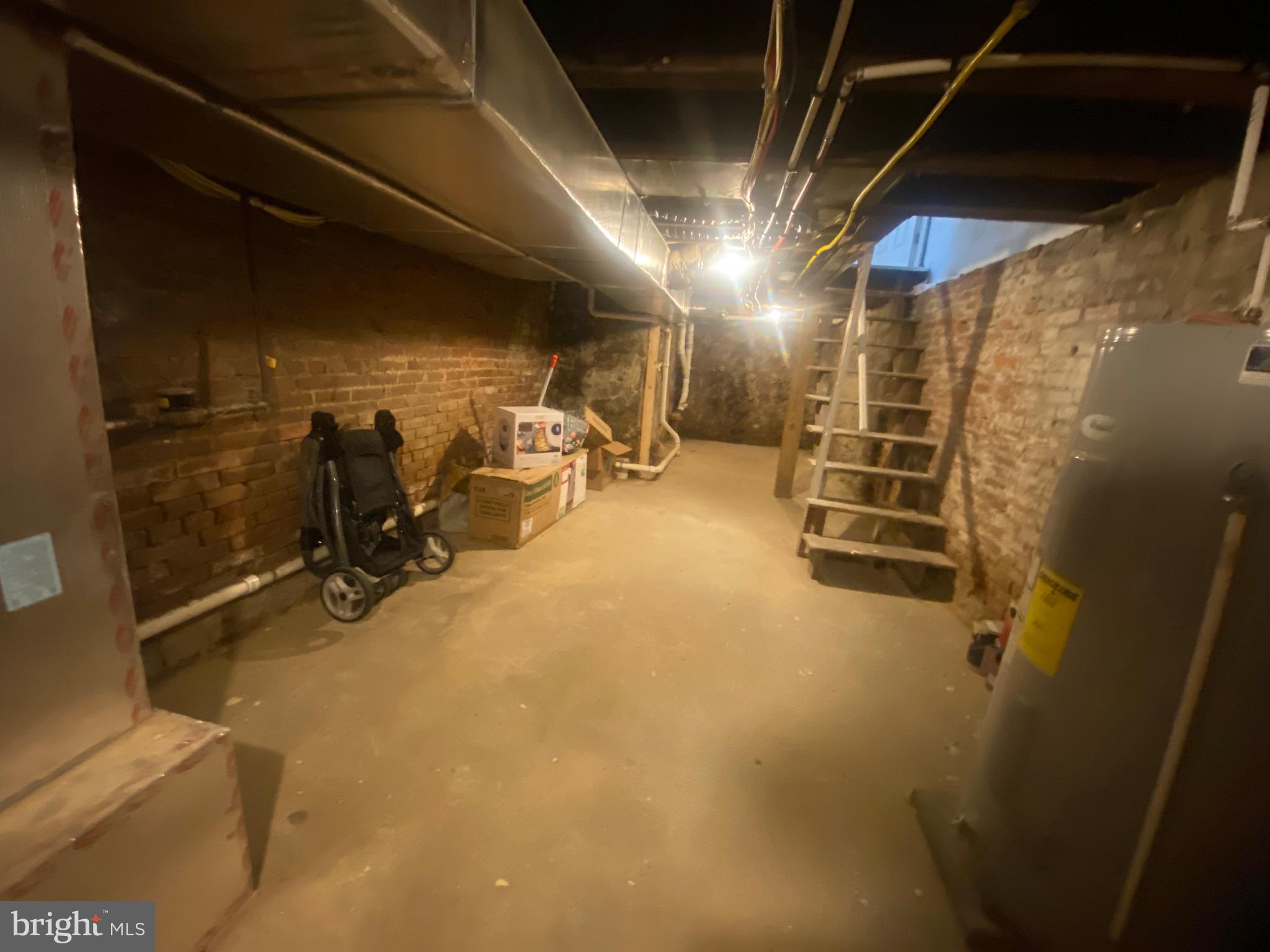 CENTRAL BUSINESS DISTRICT - Residential Lease