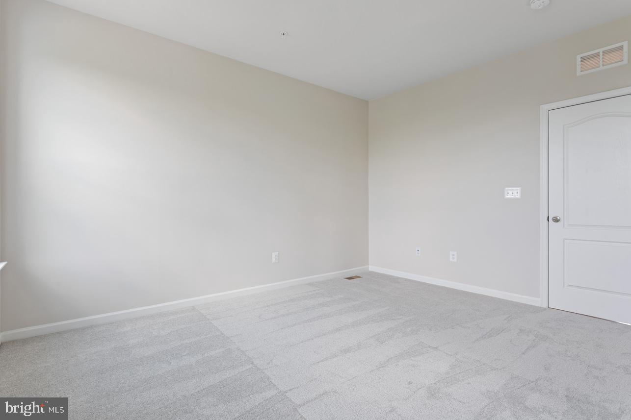 LAUREL OVERLOOK - Residential