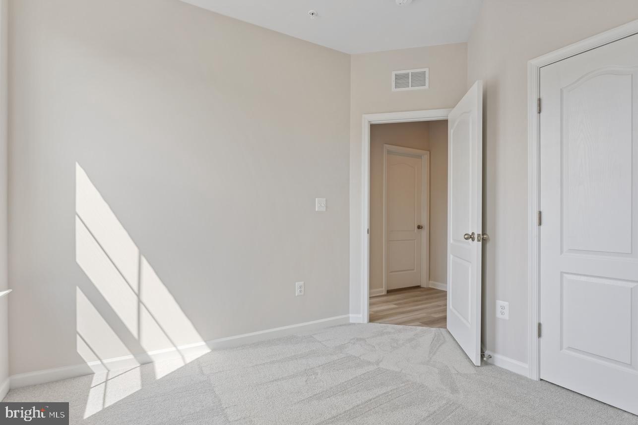 LAUREL OVERLOOK - Residential