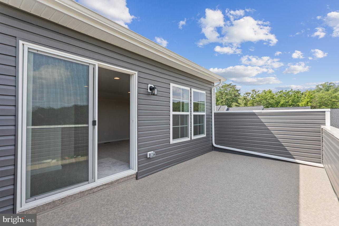 LAUREL OVERLOOK - Residential