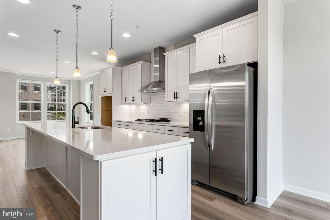 LAUREL OVERLOOK - Residential