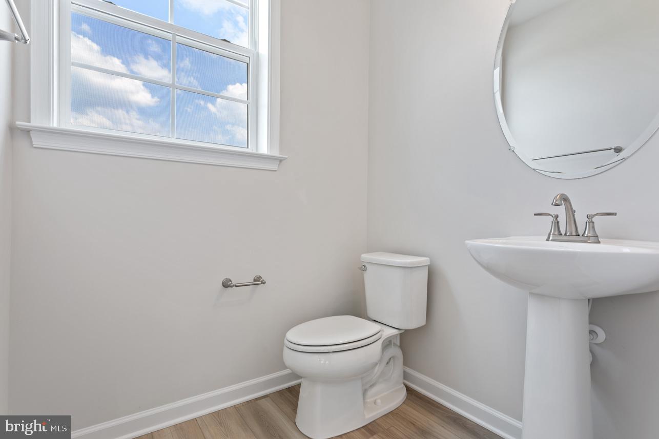 LAUREL OVERLOOK - Residential